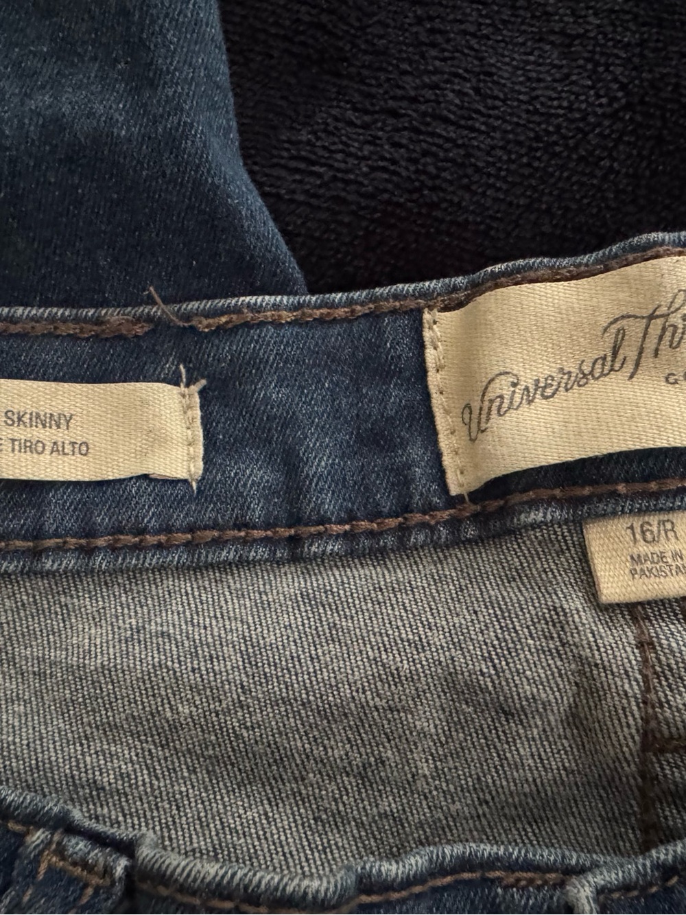 Universal Thread Jeans - Picture 3 of 4